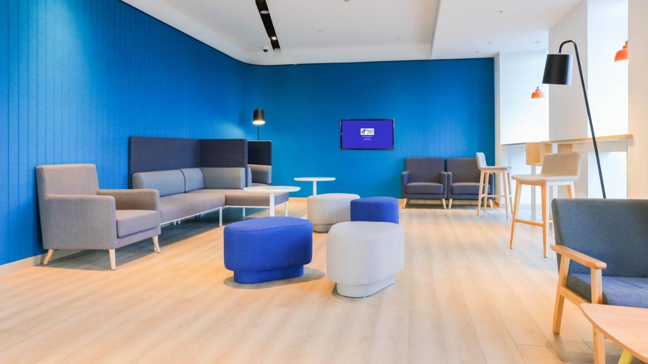 Holiday Inn Express Shanghai Pudong Airport By Ihg Exteriér fotografie