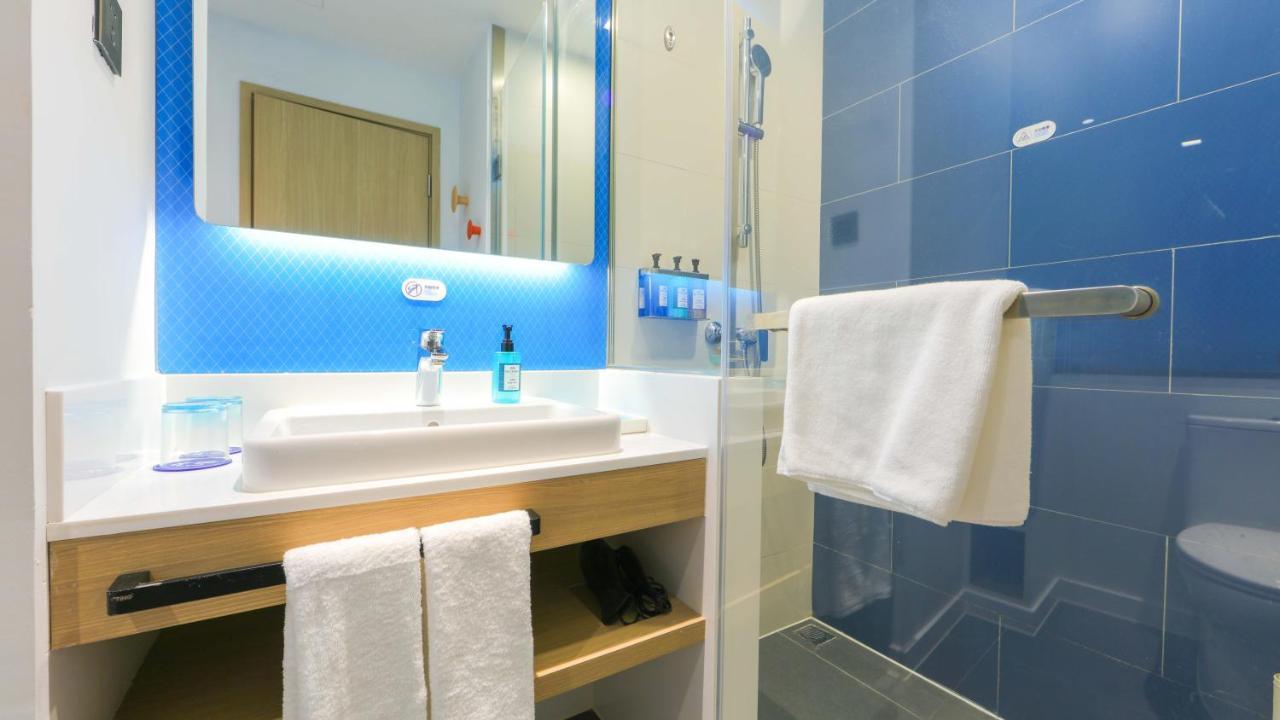 Holiday Inn Express Shanghai Pudong Airport By Ihg Exteriér fotografie