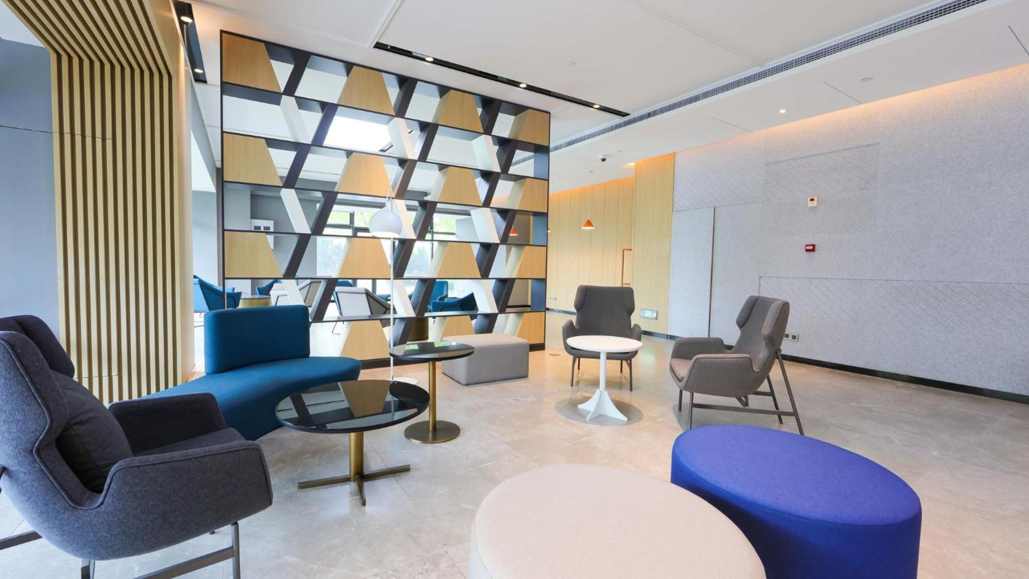 Holiday Inn Express Shanghai Pudong Airport By Ihg Exteriér fotografie